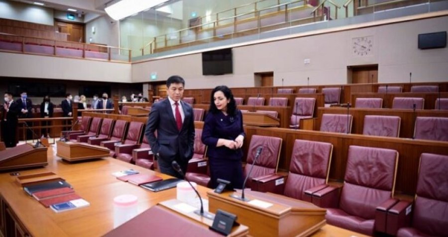 Presidentja Osmani: Suksesi ekonomik i Singaporit frymëzues për Kosovën