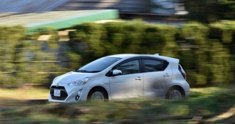 Toyota tërheq 2700 makina të reja për këtë arsye të çuditshme