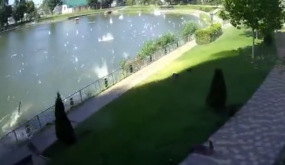 Raketa ruse godet qendrën tregtare