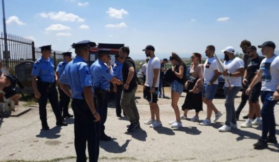 Policia e Kosovës po e monitoron situatën edhe me dron në Gazimestan