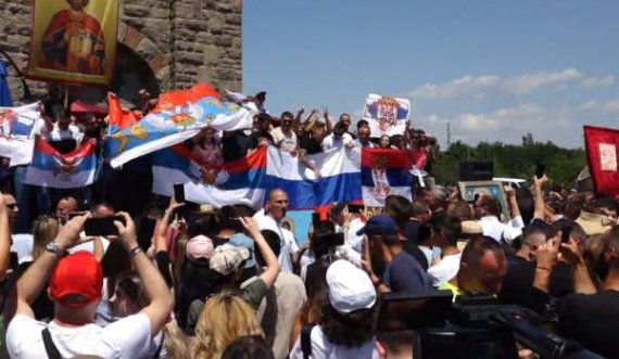 Policia del me komunikatë për Vidovdanin: 10 serbëve iu refuzua hyrja, një u arrestua