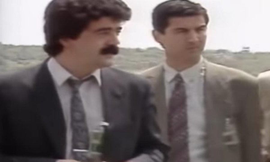 “Pamje që do të donte t’i digjte sot”, mediat serbe sulmojnë Gjukanoviqin