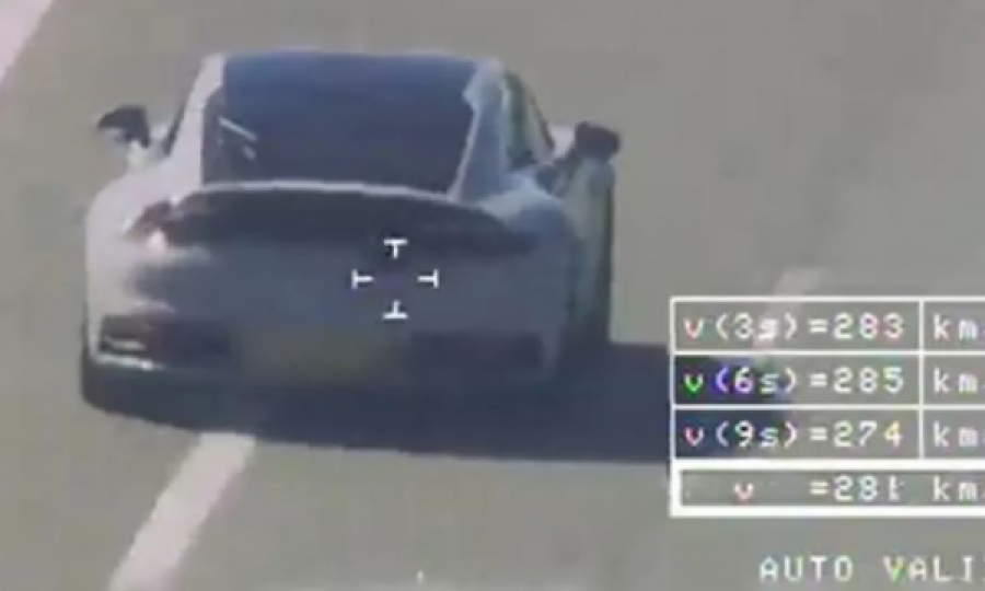 Në burg shoferi i Porsche-s që po “fluturonte” me 285 km/h