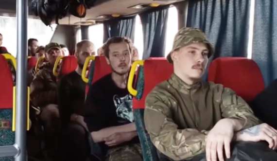 Lirohen 144 ushtarë ukrainas në shkëmbimin e të burgosurve me Moskën