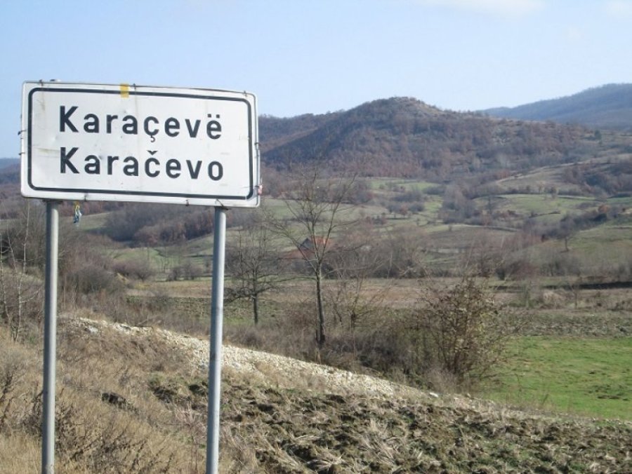 Protestojnë banorët e brezit kufitar në Karaçevë të Kamenicës: Mos na e mbyllni ambulancën shëndetësore!