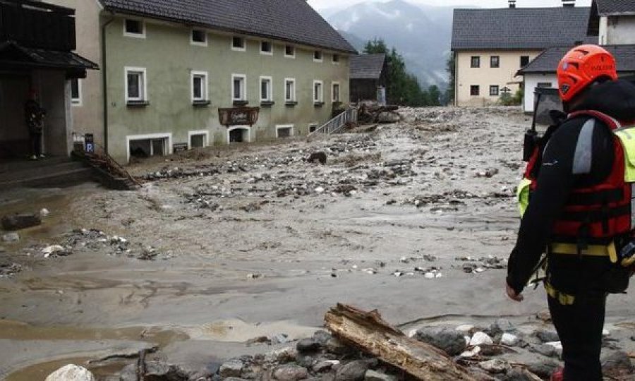 Stuhi dhe përmbytje, Austria shpall emergjencën civile
