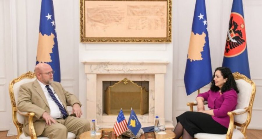 Osmani pret Hovenier: Retorika luftënxitëse nga Beogradi drejtuar nuk i kontribuon paqes në rajon