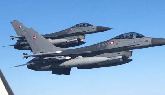 Sekretari i NATO-s në Poloni, gjatë udhëtimit përcillet nga F-16 të Danimarkës