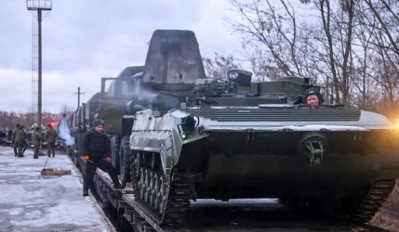 Ukraina jep alarmin: Bjellorusia ka stacionuar 300 tanke, do t’i bashkohet Rusisë në luftë