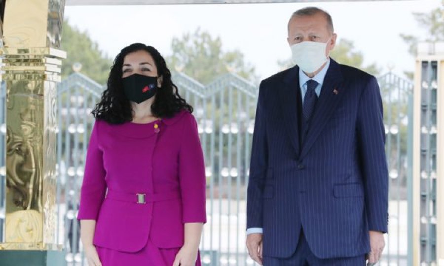 Osmani: Po punojmë ngushtë me Erdoganin për shtimin e njohjeve të Kosovës