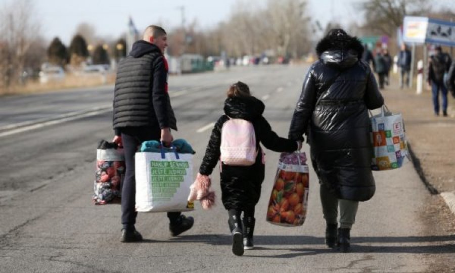 Kina nis evakuimin e qytetarëve nga Ukraina