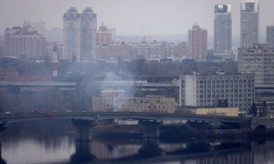 Rusia lëshon paralajmërim për sulm “me saktësi të lartë” në Kiev, reagon ministri ukrainas