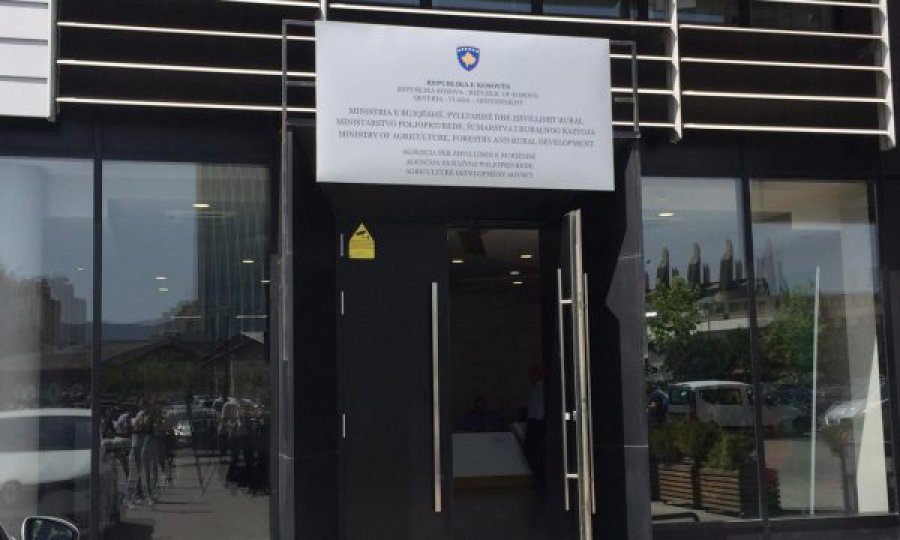 AZhB gjobitet për publikimin e të dhënave personale të fermerëve