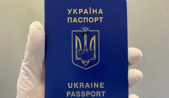 Si ia shpëtoi jetën 16 vjeçarit pasaporta e Ukrainës?