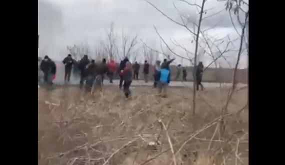 Ushtria ruse gjuan me granata mbi civilët ukrainas
