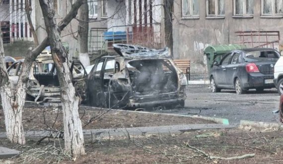 Kryebashkiaku i Mariupolit: Rusët po rrafshojnë çdo gjë që 12 orë, granatimet nuk po ndalen