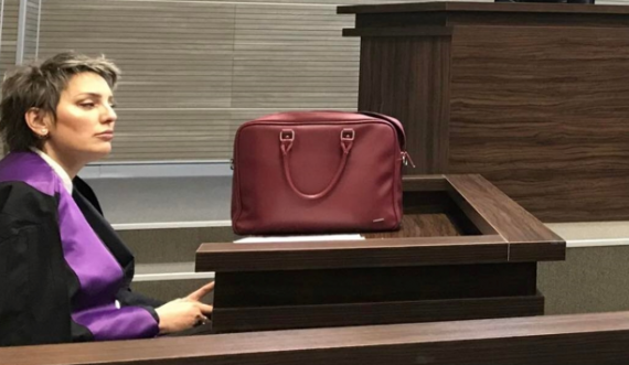 Shemsije Asllani jep dorëheqje të parevokueshme si prokurore e Krimeve të Rënda në Prishtinë