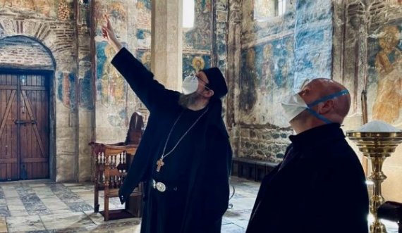 Hovenier takon Igumenin Sava Janjic: Ia ripohova mbështetjen e ShBA-së për një Kosovë sovrane dhe multi-etnike