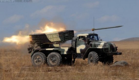 Ministri i Jashtëm ukrainas: Rusia mund t’i sulmojë territoret e veta me raketa për t’ia hedhur fajin Ukrainës