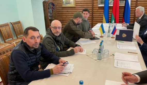 Nis takimi me rusët, pala ukrainase publikon kërkesat