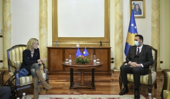 Konjufca takon von Cramon: Të përshpejtohet anëtarësimi i Kosovës në BE dhe NATO