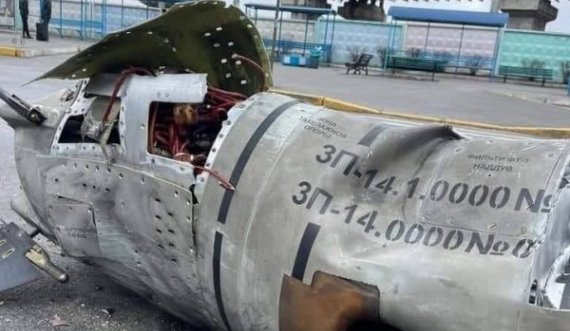 Mbrojtja ajrore ukrainase e rrëzon raketën ruse mbi Kiev