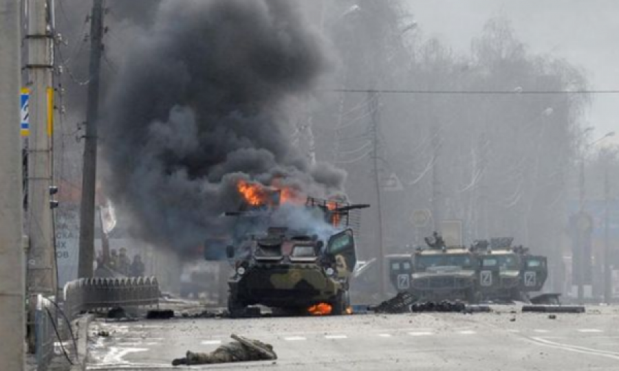 “Nuk po arrijmë t’i marrim dot të plagosurit nga rruga, ka shumë sulme”, flet kryetari i qyteti ukrainas