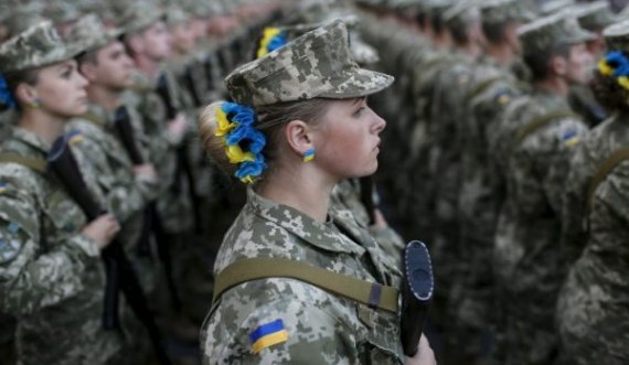 Si mund të përfundojë lufta në Ukrainë? Pesë skenarë të mundshëm