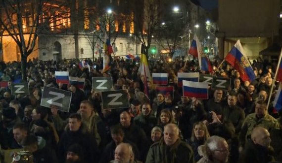 Shpërthejnë protestat në Serbi në mbështetje të Rusisë: Vuçiq Shqiptar, e tradhtove Serbinë