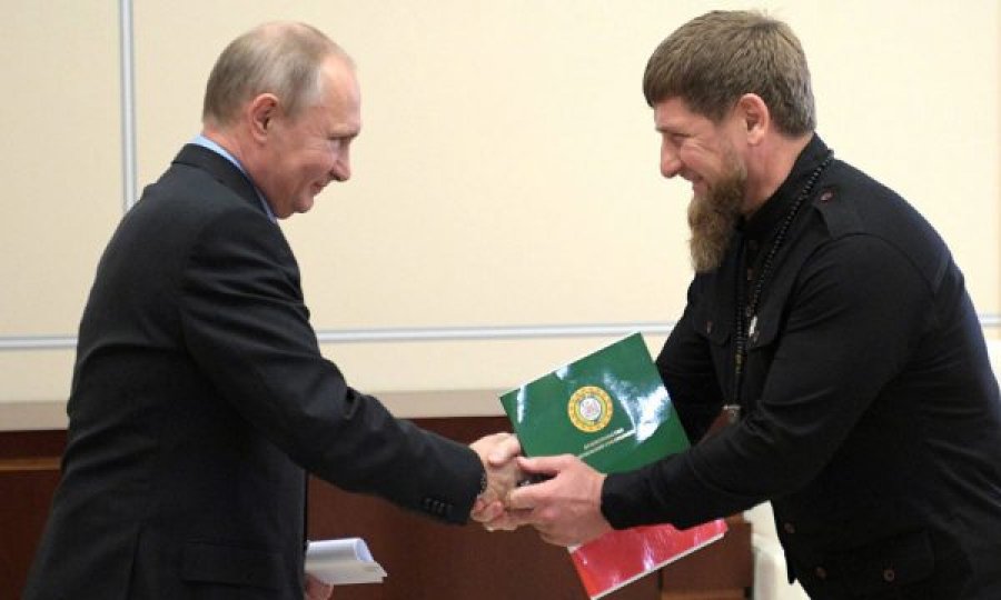 Kadyrovi i vardiset Putinit, e quan strateg largpamës: Vetëm thuaj, të gjithë jemi gati