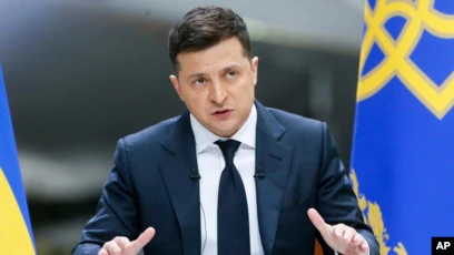 Zelenskiy i bën thirrje rusëve të protestojnë pas bombardimeve të ushtrisë në centralin bërthamor