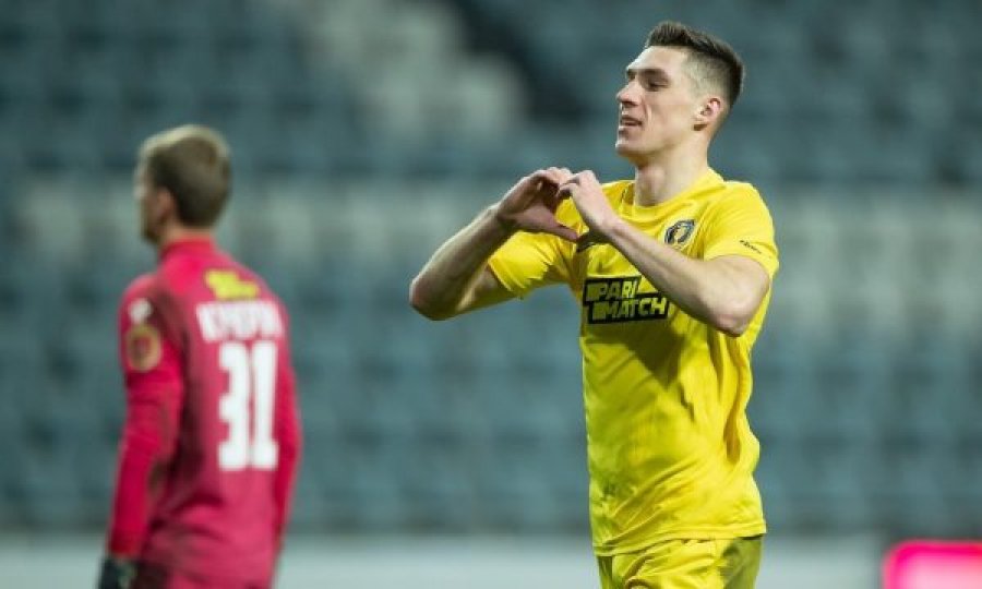 Bordeaux ia bën një dhuratë futbollistit të tij, ia sjell familjen nga Ukraina