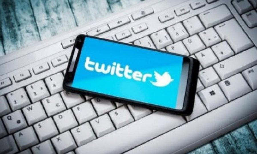 Aksionarët e Twitter miratojnë marrëveshjen 44 miliardë dollarëshe 