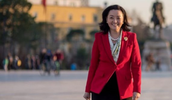 Yuri Kim zbret në terren, ndjek nga afër procesin në disa Qendra Votimi në Durrës