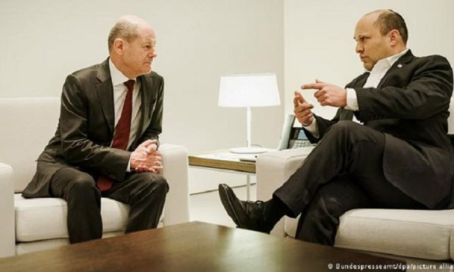 Udhëtoi në Moskë e Berlin, foli në telefon me Zelenskyn, çfarë thotë Bennett pas kthimit në Izrael?