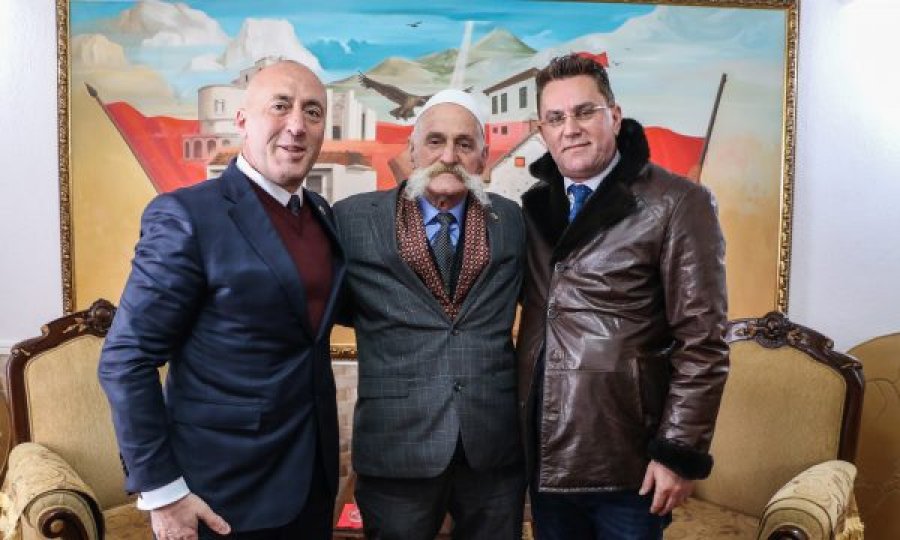 Për nder të Brigadës 138, nipi i Agim Ramadanit i dhuron 138 mijë euro për Fondin e Sigurisë