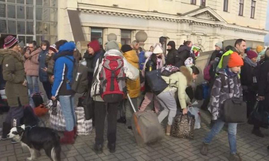 Mbi 1,5 milionë ukrainas kanë lënë vendin, kriza më e madhe e refugjatëve që nga Lufta e Dytë Botërore