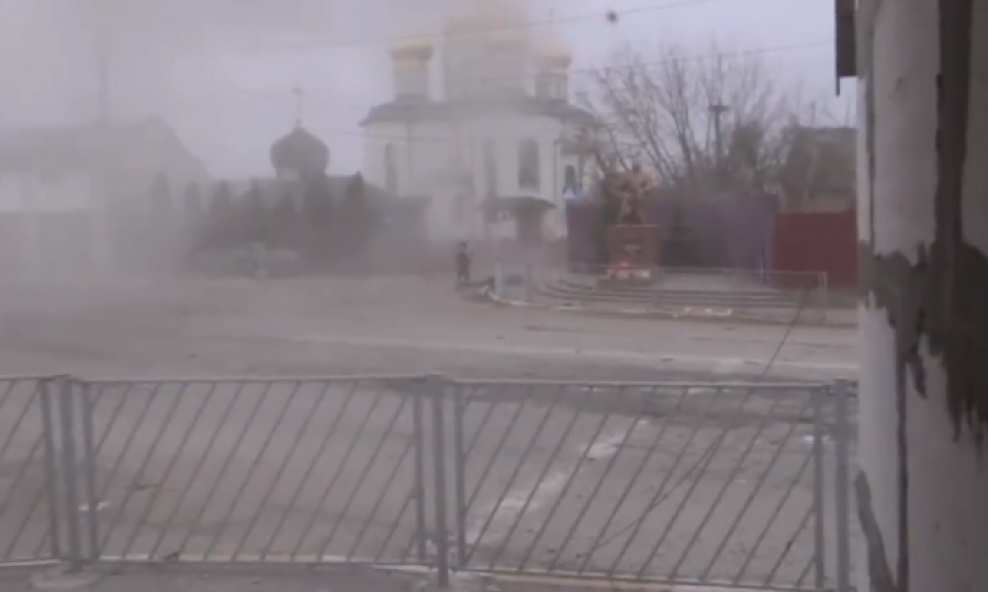 Granatime të rënda në Kiev, Ukraina thotë se u vranë dy fëmijë