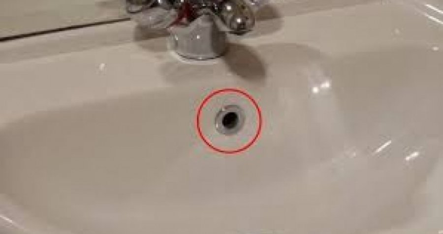 A i dini dy funksionet e asaj vrimës së vogël në lavaman?