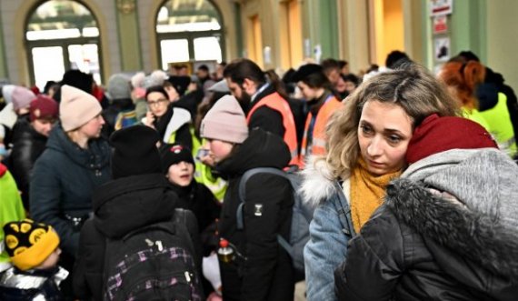 1.2 milion ukrainas shkuan në Poloni