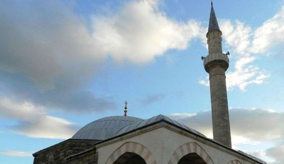 Vjedhje në një xhami në Gjakovë