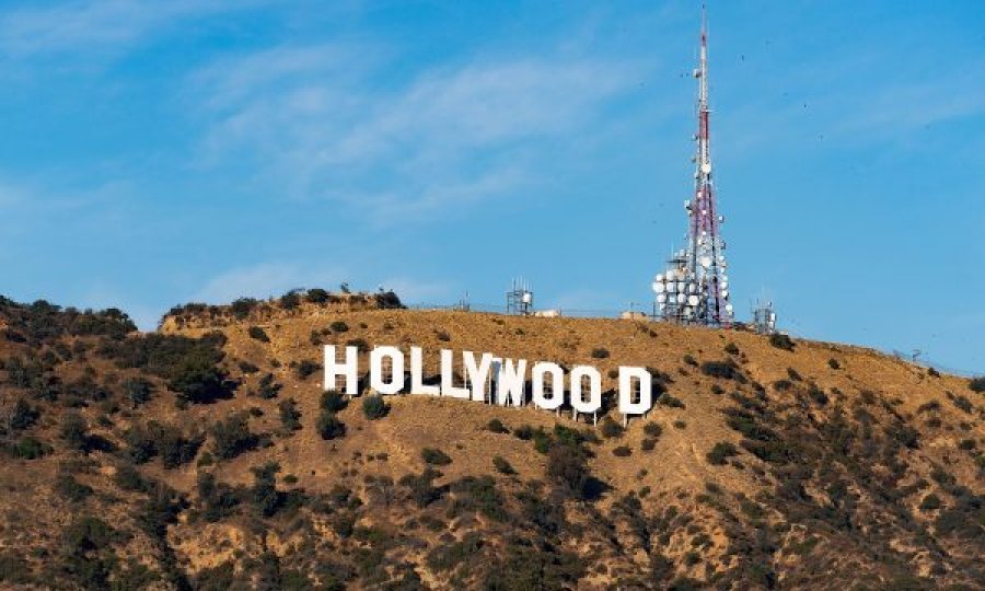 Aktori i njohur i Hollywoodit dhuron 10 milionë dollarë për ushtrinë e Ukrainës