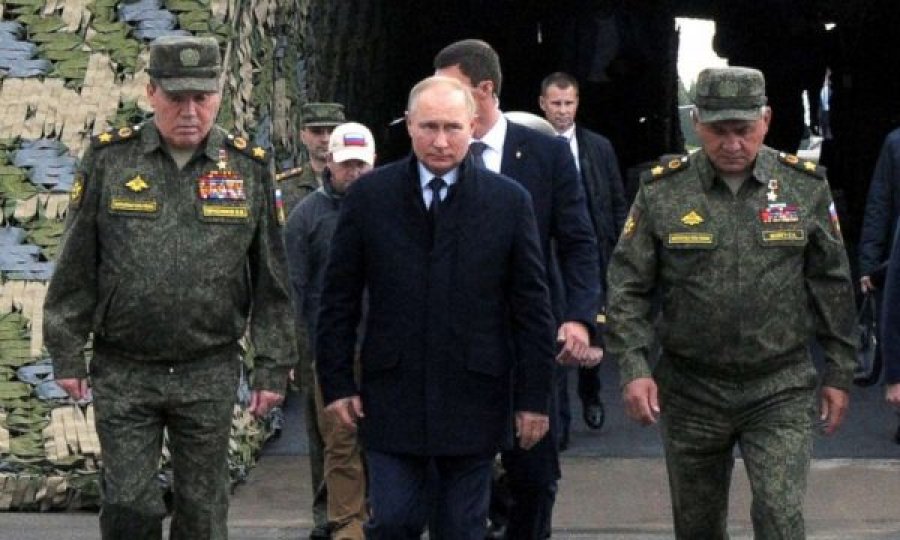 Ministri britanik “zbërthen” ushtrinë e Putinit: Janë të dëshpëruar, po shohim nëse avionët e Polonisë do të fluturojnë për Ukrainën