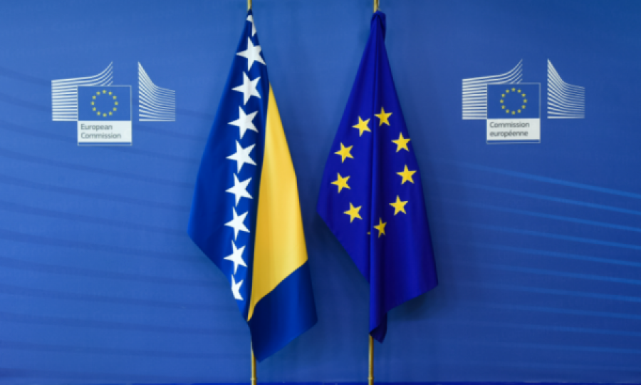 Bosnja tenton ta fitojë statusin e kandidatit për anëtarësim në BE, i çon letër krerëve të Unionit