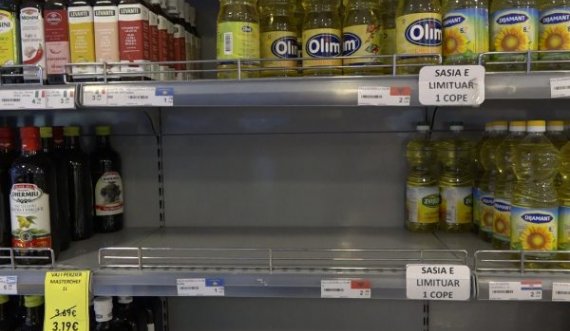 Ministria e Tregtisë: Janë zbrazur qëllimisht raftet