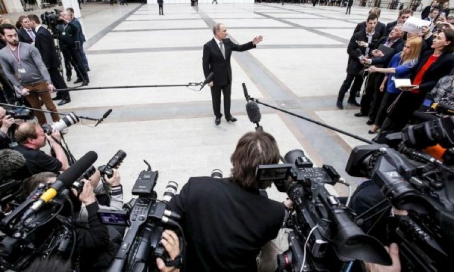 “Jemi dëshmitarë të një tragjedie” Si e “vrau” Putin shtypin e lirë të Rusisë?