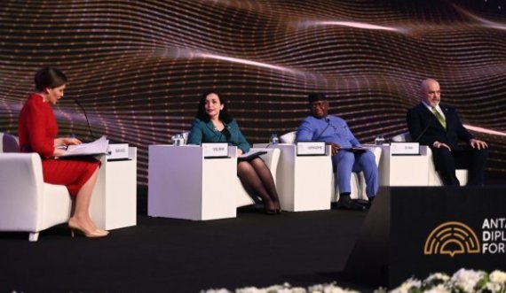 Osmani në Forumin e Diplomacisë: Bashkë jemi më të fortë