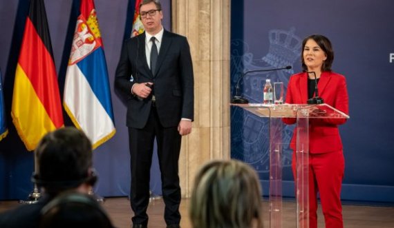Baerbock reagon për zgjedhjet në Serbi:  Raportohet frikësim i votuesve dhe raste të blerjes së votës