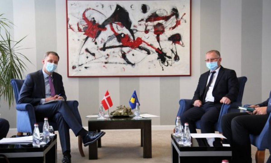 Bislimi takon ministrin danez Hakkerup, flasin rreth marrëveshjes për qelitë e burgut