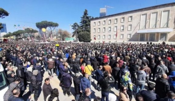 Shqiptarët ndër më të varfrit e me çmimet më të larta